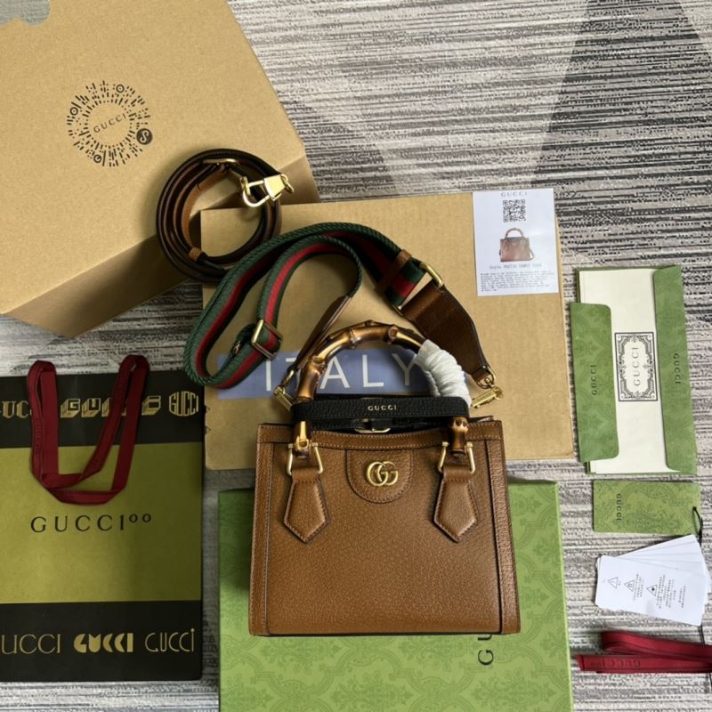 Gvc*1 tote bags